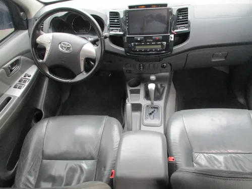 Toyota Hilux Srv 4x4 3000cc At Aa