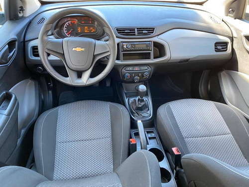 Imagem 2 de 9 de Chevrolet Onix 1.0 Mpfi Joy 8v Flex 4p Manual