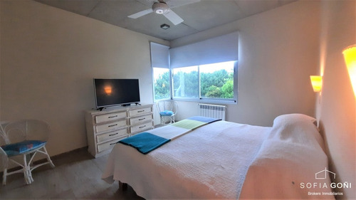 Imagen 11 de 20 de Venta Costa Esmeralda - Casa Con Deck De Madera Y Pileta