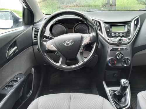 Imagem 14 de 14 de Hyundai Hb20s 1.6 Premium 16v Flex 4p Manual