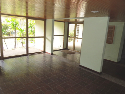Apartamento En Venta - La Tahona - Mos