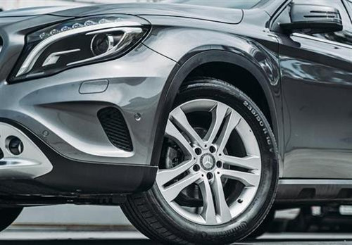 Mercedes Benz Gla-200
