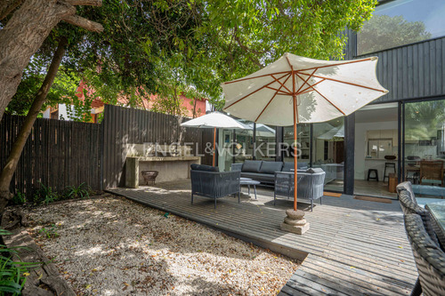 Casa En Excelente Ubicación Cachagua Centro