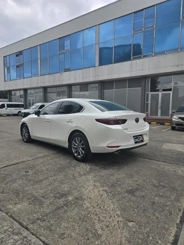 Mazda 3 2.0 Touring MHEV