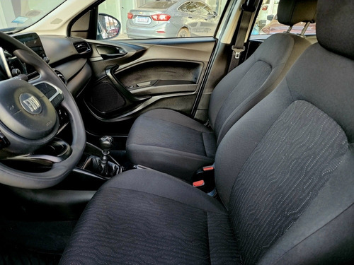 Imagen 7 de 14 de Fiat Cronos 1.3 Drive Pack Conect. C/gnc 2021 28.000km Fcio