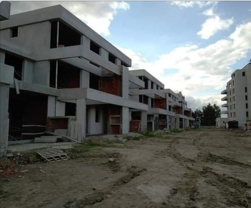 Imagen 9 de 26 de Alquiler De Excelente Triplex En Condomio Flumine