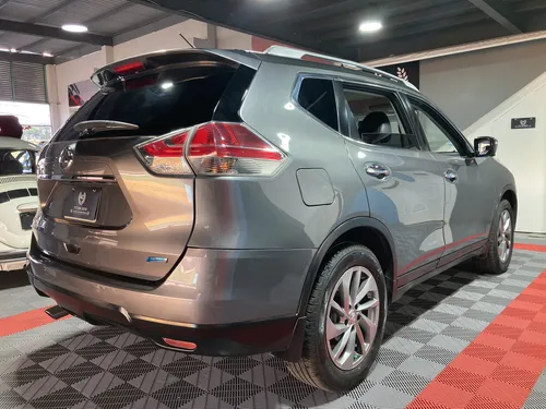 Nissan X-Trail 2.5 Exclusive 2 Row Cvt