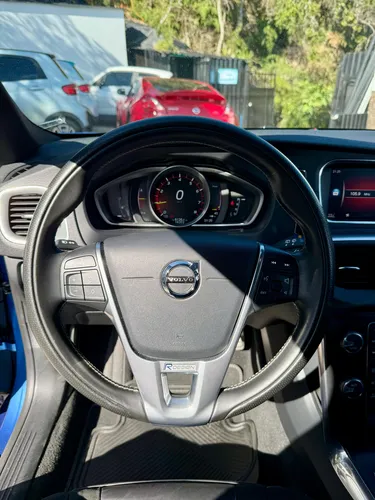 Volvo V40 2.0 T4 Drive-e R-design
