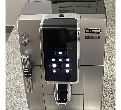 Cafetera Automática Delonghi Dinamica Plateado (Usado)