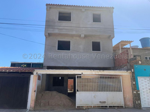 Estupenda Casa En Venta, La Arboleda. Isla De Margarita. Cao