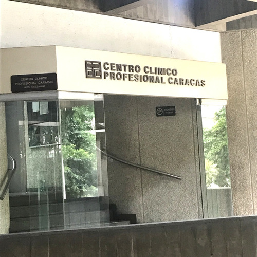 Alquiler Oficina/consultorio 40 M2 Ctro. Clínico Prof. Caracas (ig)