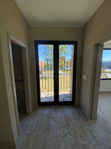 Imagen 5 de 27 de Casa A La Laguna En Venta En El Cantón, Escobar