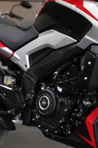 Imagen 4 de 25 de Bajaj Dominar 250 - El Mejor Precio De Contado!
