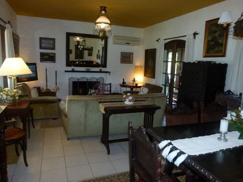 Hermosa Casa Tradicional!- Ref: 2606