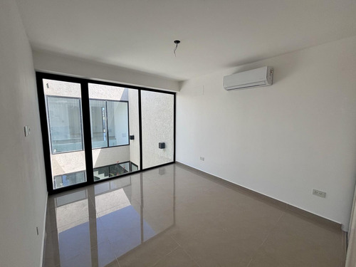 Venta Casa San Sebastián Área 7 - 6 Ambientes A La Laguna