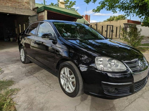 Volkswagen Vento 2.5 Advance 170cv 2010