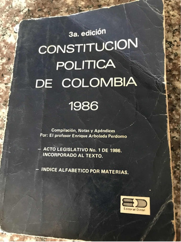 Constitución Política 1986 Usado En Buen Estado Clásico
