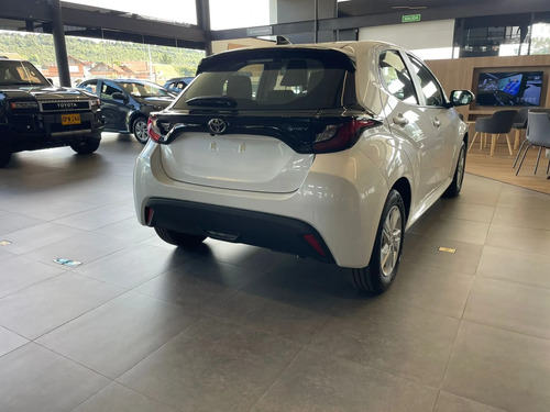 Toyota Yaris YARIS XL 1.5 HIBRIDO
