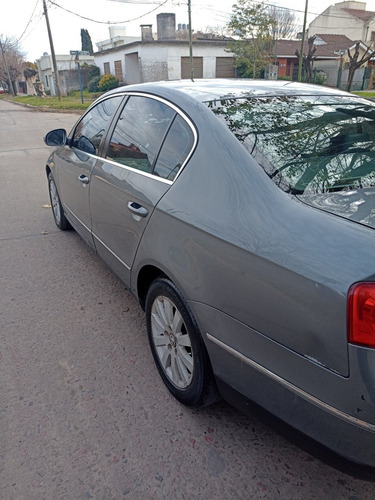 Imagen 5 de 10 de Volkswagen Passat 2006 2.0 I Luxury