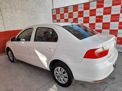 Imagem 4 de 11 de Volkswagen Voyage City Mb 1.6