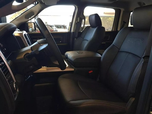 Ram Classic Laramie Night Edition 5.7 V8 Gas 4x4 0km2023...4