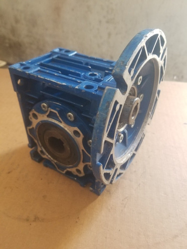 Reductor Velocidad Nmrv 050. Relación 15 A 1. Motovario. (Usado)