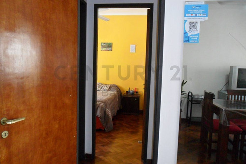 Imagen 5 de 20 de Venta Departamento 3 Ambientes Alberti 500 Luminoso Subte H