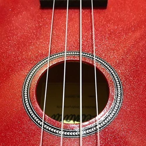 Imagen 2 de 4 de Ukelele Soprano Con Funda Leonard Uk15 Rojo Sparkle