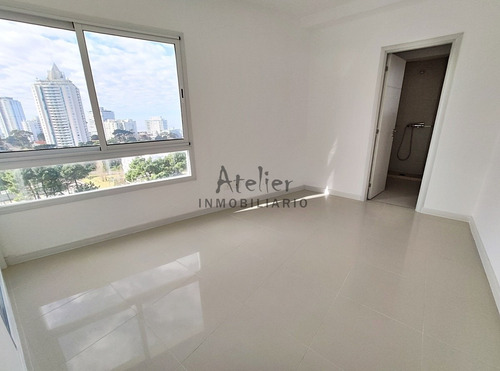 Apartamento De 3 Dormitorios, Zona Playa Brava- Ref: 1086