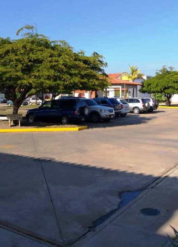 Imagen 19 de 19 de Townhouse En Venta Residencia Las Trinitarias