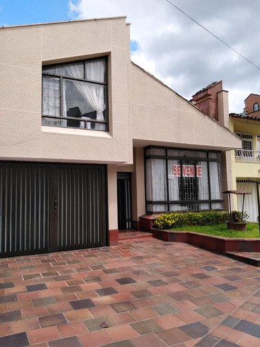 Venta De Hermosa Casa Sector Centro Comercial Portal Del Quindio