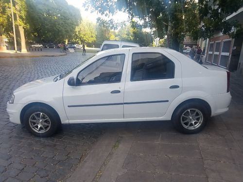 Renault Logan 1.6 Pack I 90cv Nuevo Ingreso! (aes)