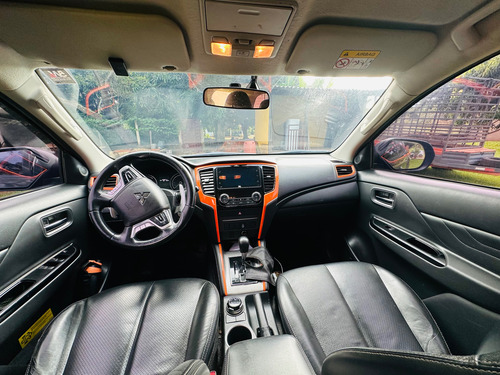 Mitsubishi L200 2.4 Triton Sport Hpe S Cab. Dupla 4x4 Aut. 4p