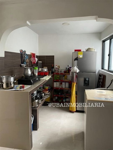 Imagen 6 de 10 de Uba Vende Casa Bifamiliar Lomas De Granada