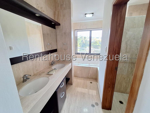 Apartamento En Alquiler Terrazas Del Country Valencia, Espectacular Apartamento Con Acabados De Lujo, Hermosas Vistas A Los Campos De Golf Y Dique De Guataparo, Doble Anillo De Seguridad. Dapo