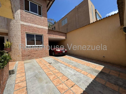 Venta De Casa Dúplex En El Alto Hatillo 25-17598