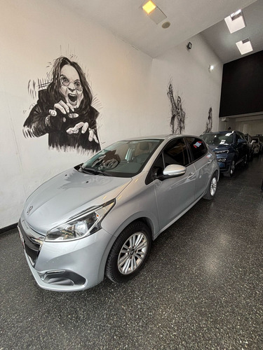 Peugeot 208 1.6 Allure