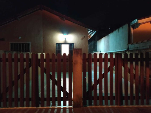 Imagem 2 de 11 de Casa Geminada À Venda A 1km Do Mar Em Itanhaém. 1282