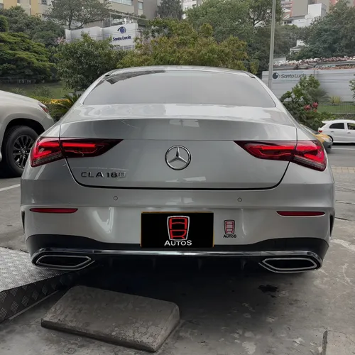 Mercedes-Benz Clase CLA 1.3 Cla 180 Amg Line At