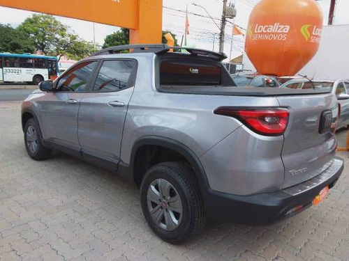 Imagem 6 de 9 de Fiat Toro 1.8 16v Evo Flex Freedom At6