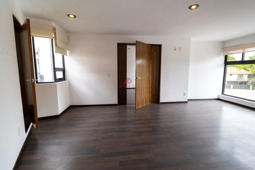 Casa En Venta En Bugambilias, Zapopan Jalisco.
