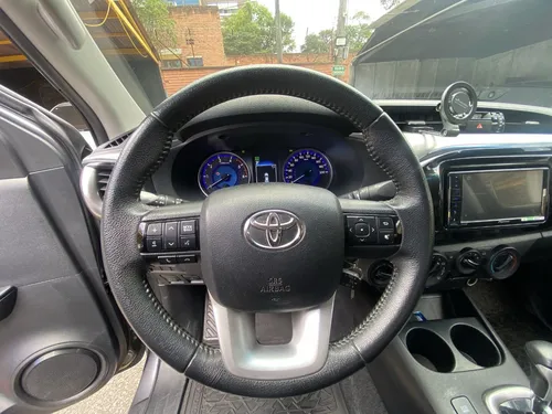 Toyota Hilux 2.8 Srv Diesel At 4x4 2020