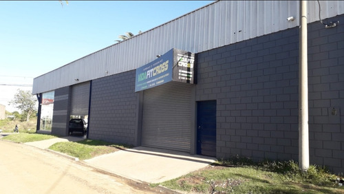 Depósito. Doble Ingreso.total 180 M².