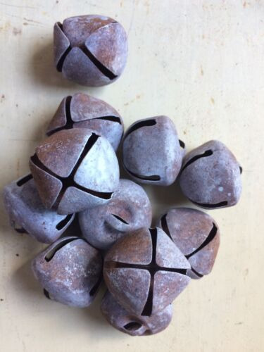 12 Primitive Rusty Tin Christmas Jingle Bells Bell 35mm Bbc
