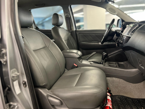 Toyota Hilux 2.7 SR 4X2 CD 16V FLEX 4P AUTOMÁTICO