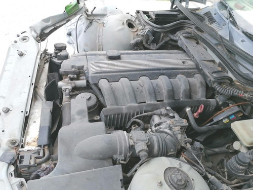Imagen 10 de 15 de Bmw Z3 2.8 Convertible Chocado Solo Partes