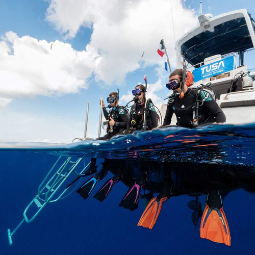 Máscara De Buceo Tusa M-2001 Paragon, Negra/azul Cola De Pez