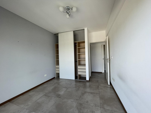 Departamento 3 Ambientes En Florida Con 3 Cocheras Y Baulera - Apto Credito