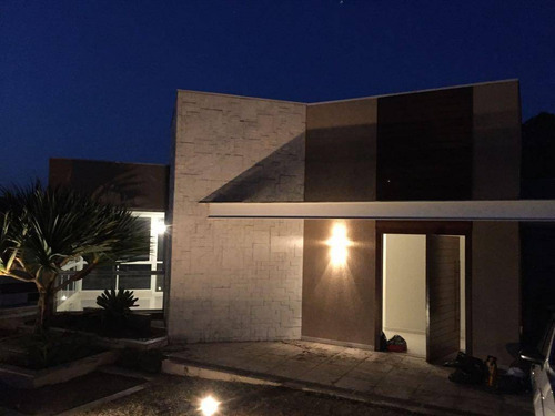Linda Casa De Alto Padrão Nova À Venda, Condomínio Arujazinho I - Ca0614. - Ca0614