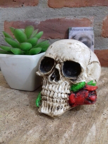 Calavera Mexicana Chiquita De Yeso Con Rosa